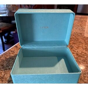 LA MER Aqua Blue Velvet Hinged Travel Jewelry Makeup Storage Box New 6" X 3"